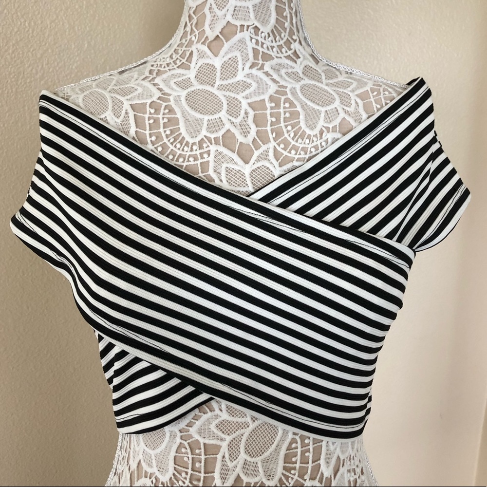 Off Shoulder Stripe Nautical Zip Back Crop Top M